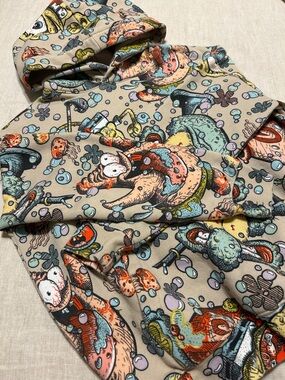 H&M Boys Hoodie with SpongeBob Motif in Light Beige, Size 8/10